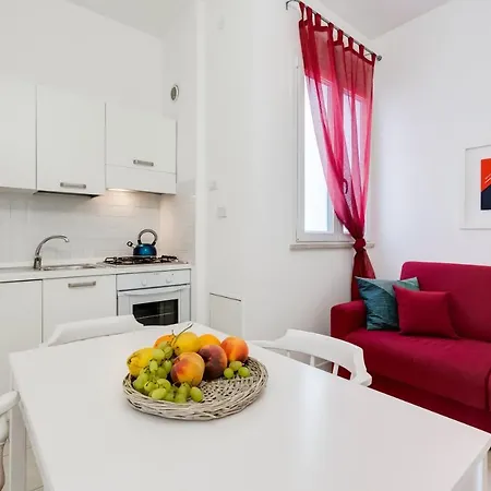Modern 2bed Flat 15 Mins From The City Center Roma