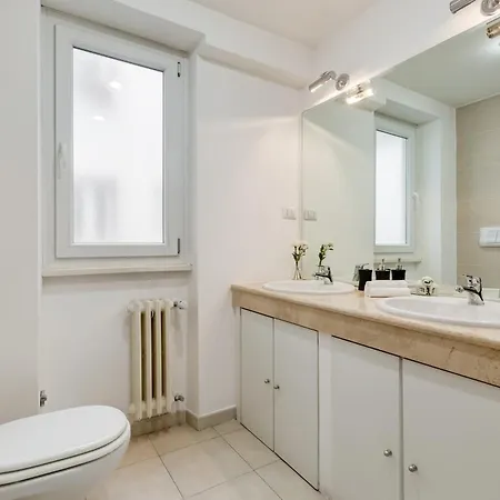 Modern 2bed Flat 15 Mins From The City Center Roma