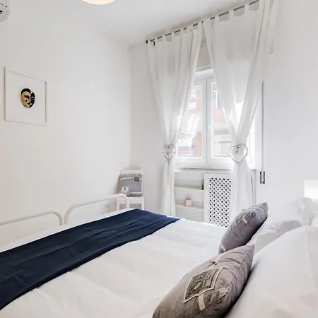 Modern 2bed Flat 15 Mins From The City Center *