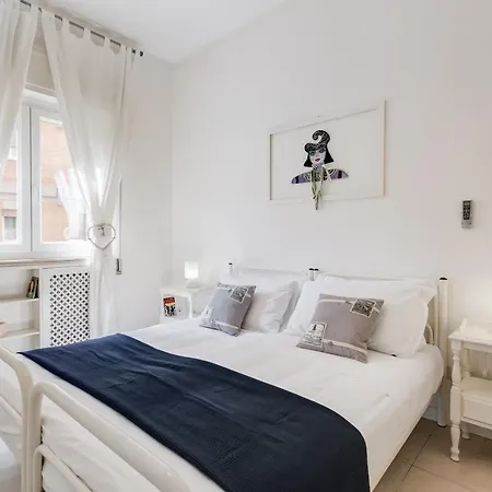 Modern 2bed Flat 15 Mins From The City Center * Roma