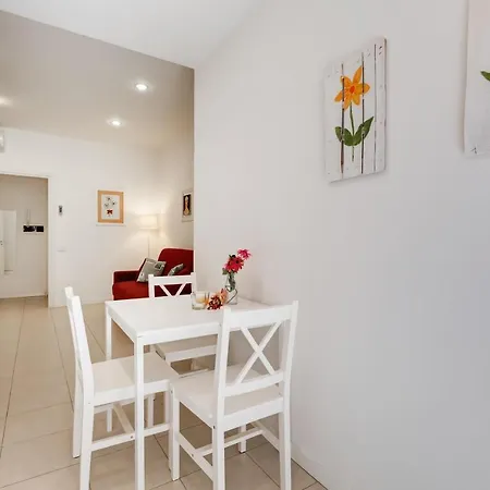 Appartamento Modern 2bed Flat 15 Mins From The City Center Roma